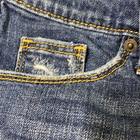 Universal thread Target‎ denim jean shorts size 2 26 GUC denim jeans distressed - Picture 3 of 7